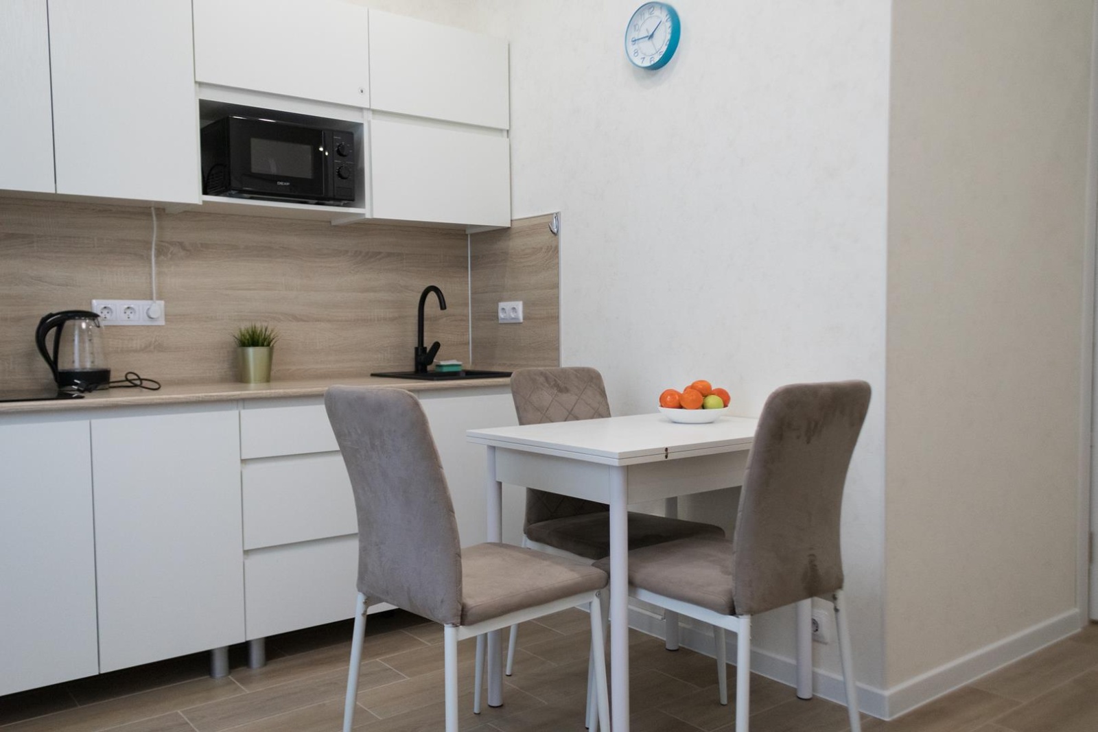 Сдаётся современная однокомнатная квартира-студия в Анапе!