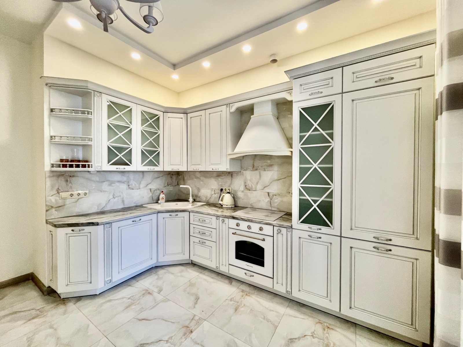 Стильная трёхкомнатная квартира