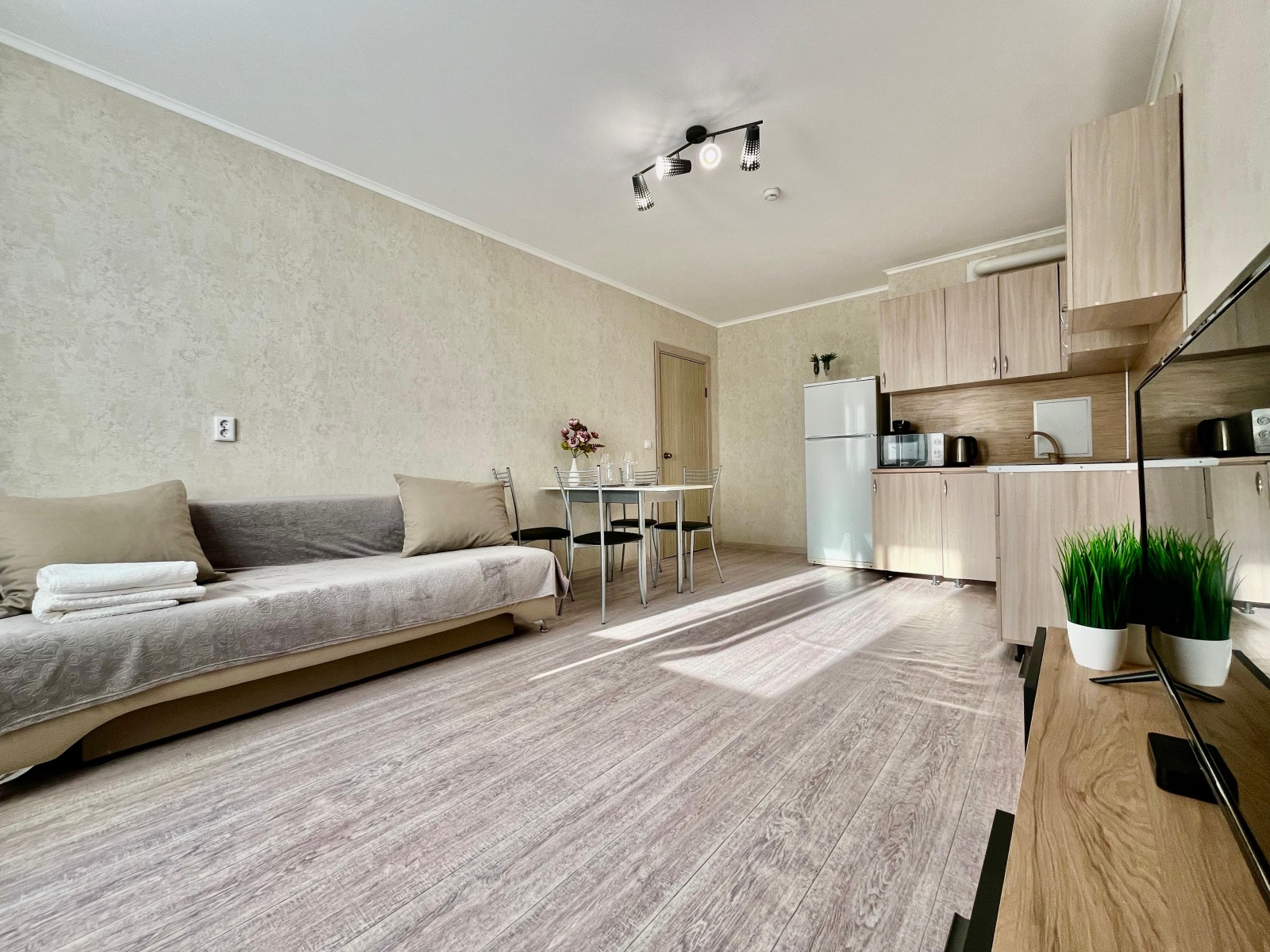 Студия с видом на море