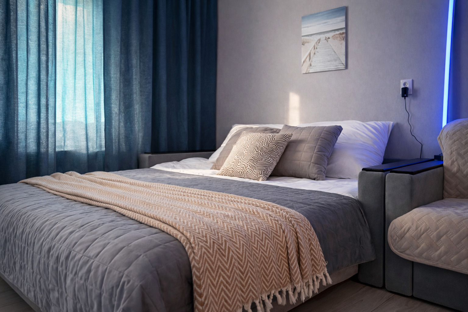 Светлая и стильная студия у моря