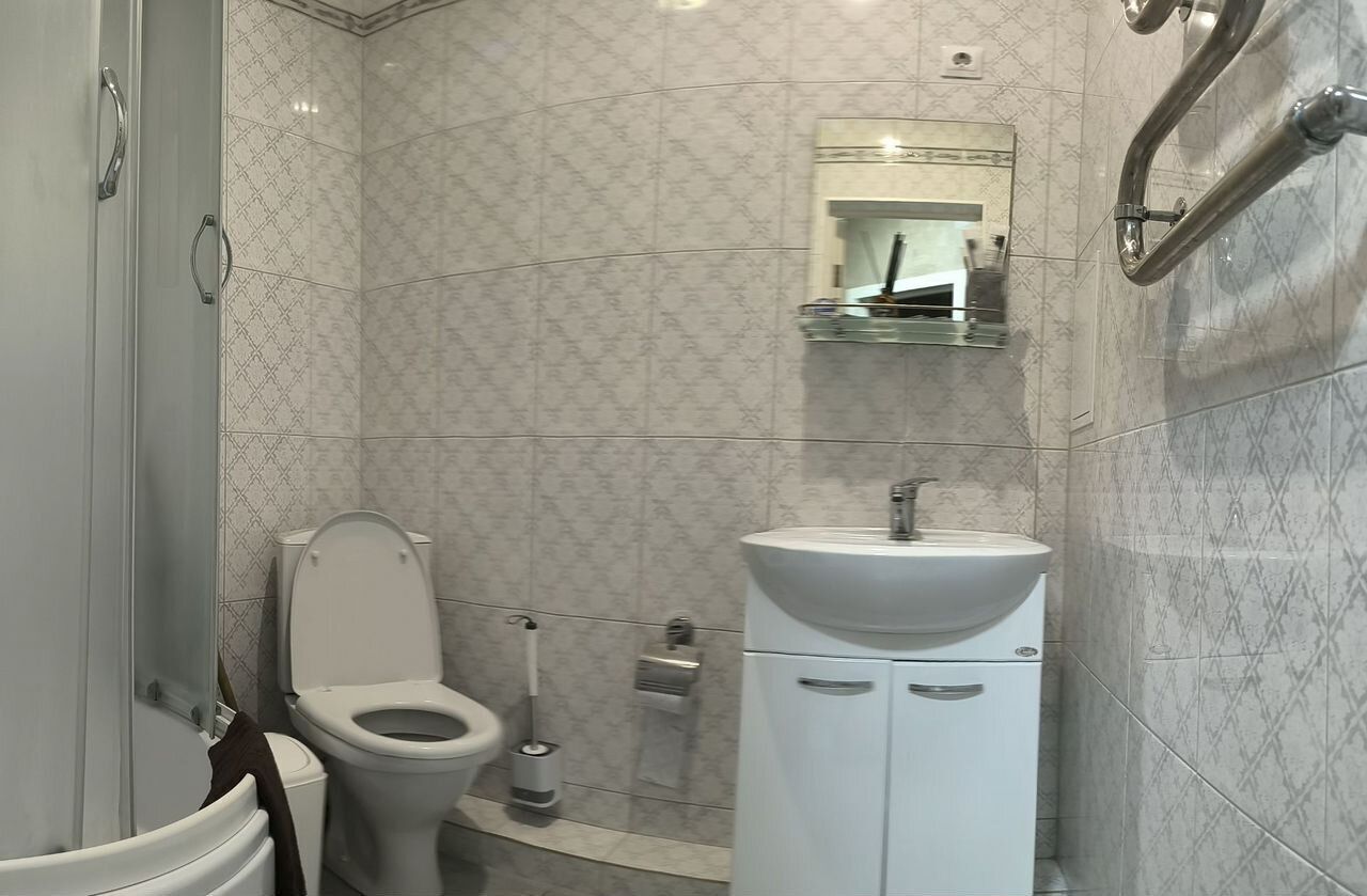 Квартира c удобным местоpаcположением!