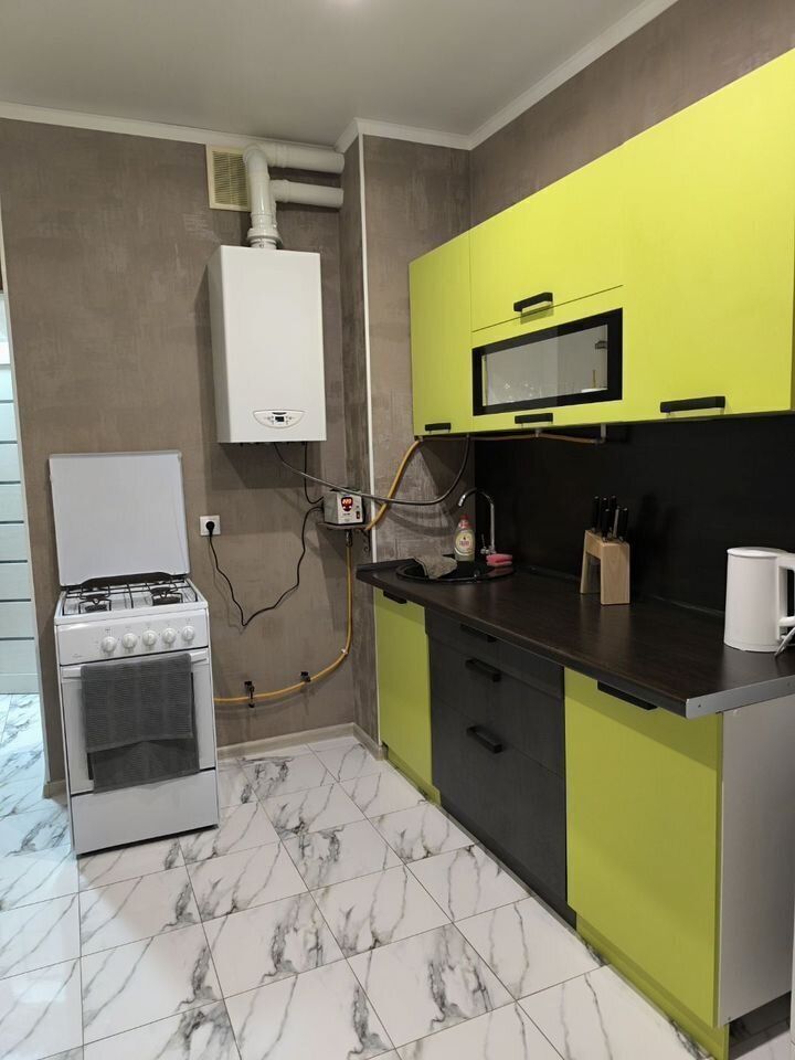 Квартира c удобным местоpаcположением!