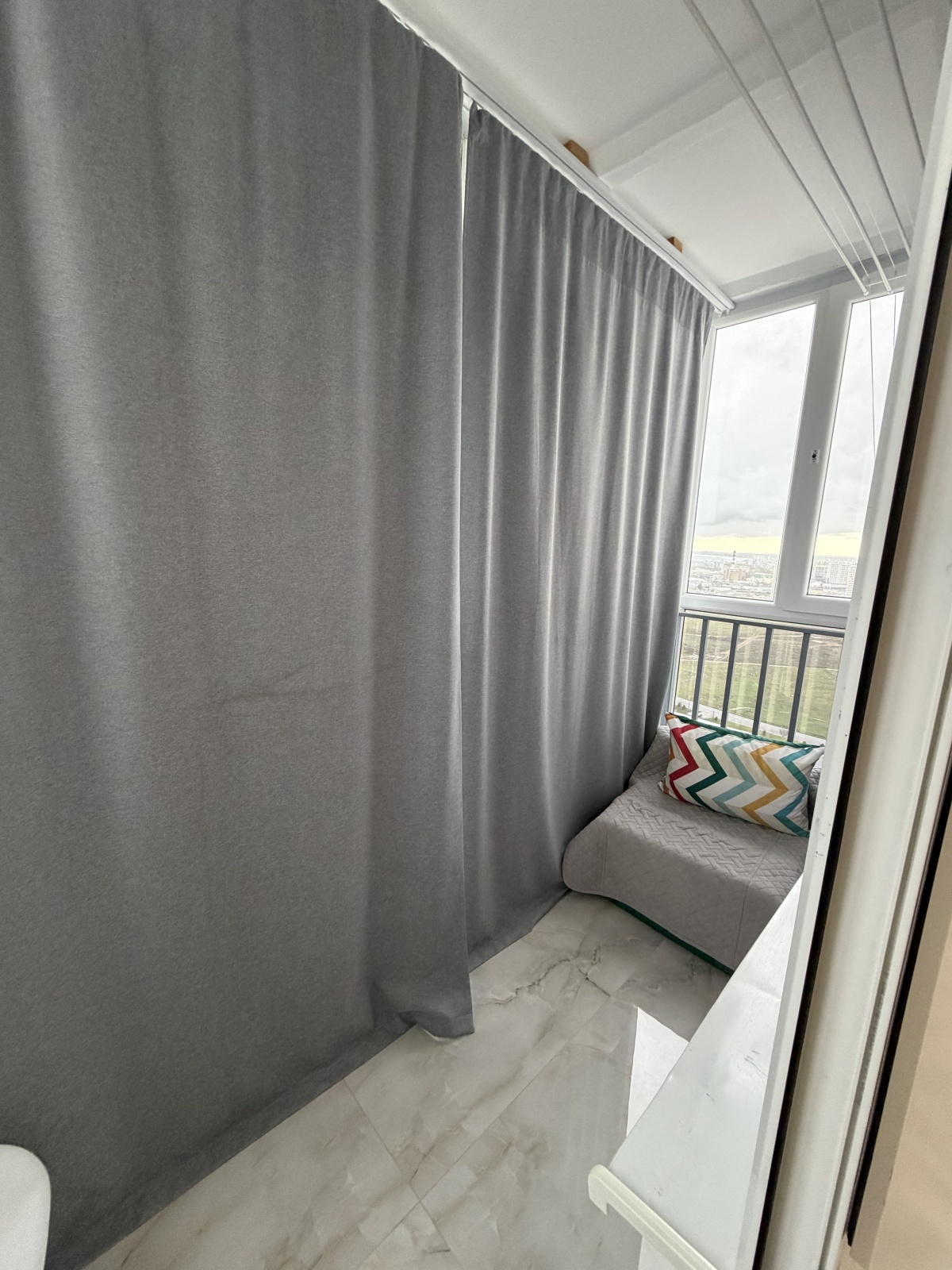 Светлая и стильная студия у моря