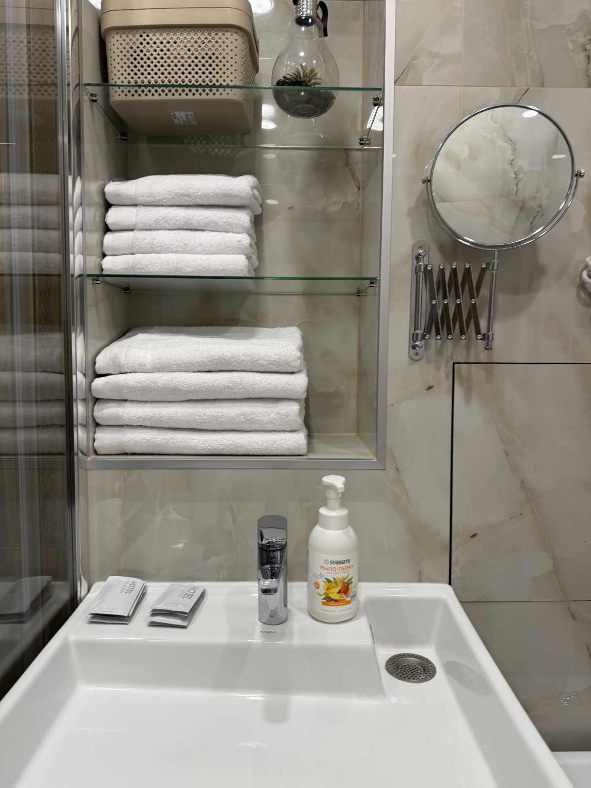 Светлая и стильная студия у моря