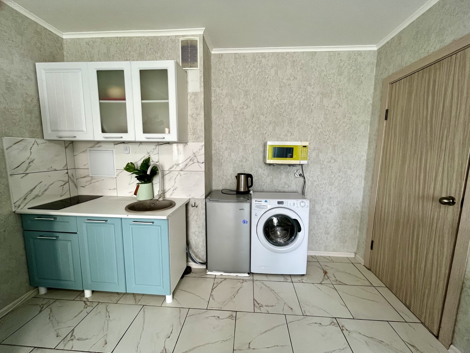 Студия на двоих