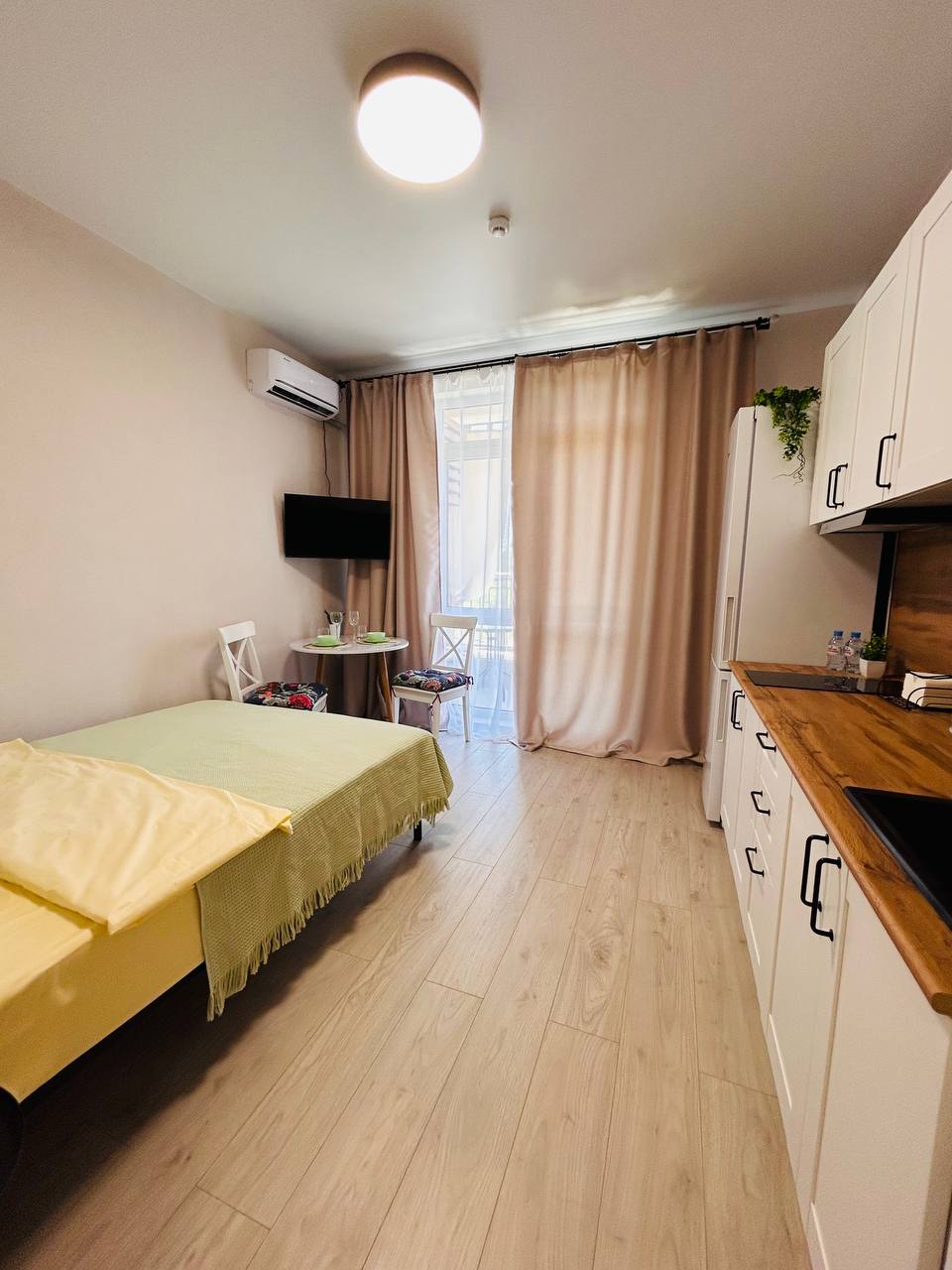 Уютное гнездышко в объятиях природы: студия в экологически чистой Долине Сукко ждет вас!