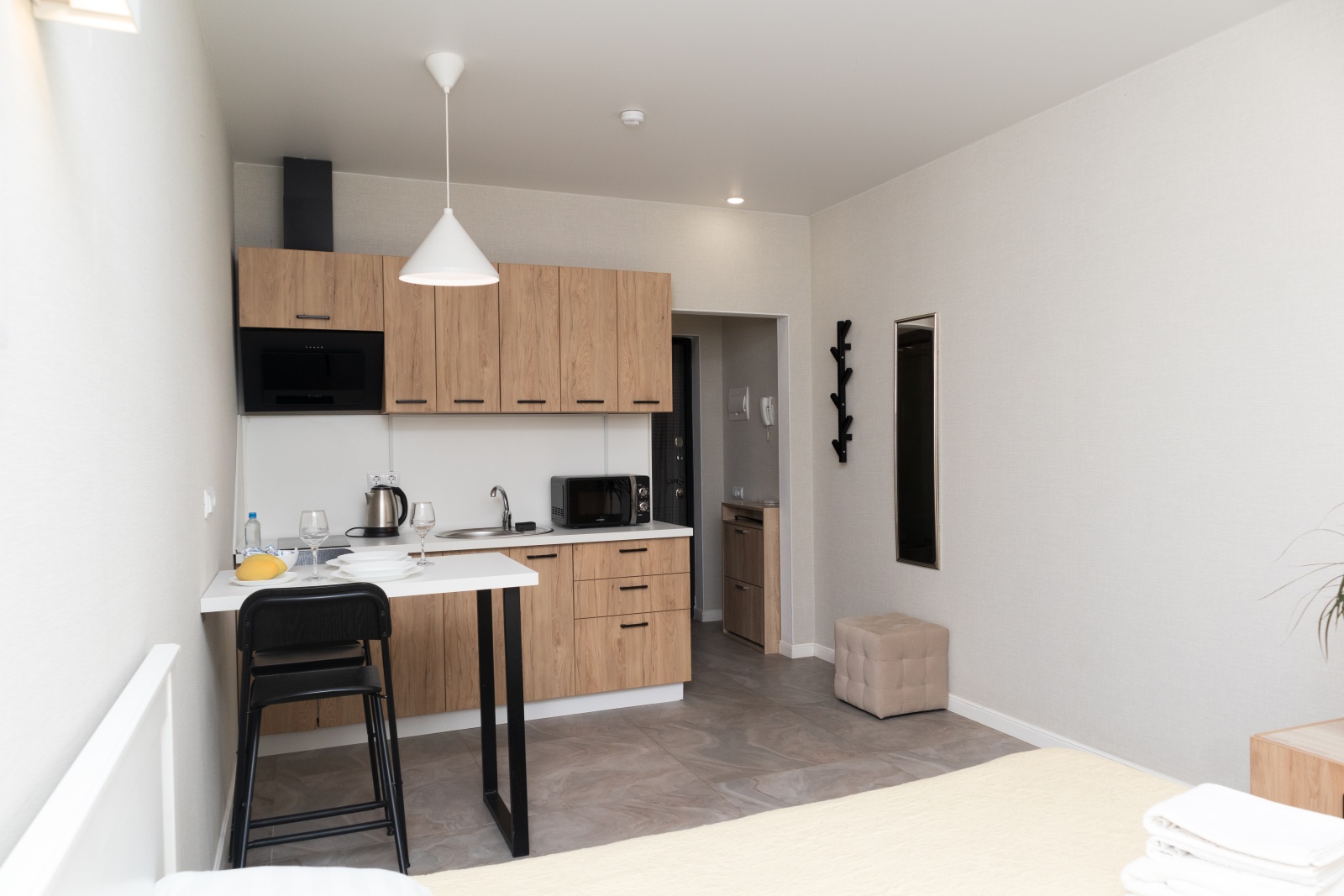 ✨ Приглашаем вас в уютную студию в жилом комплексе "Оазис"!