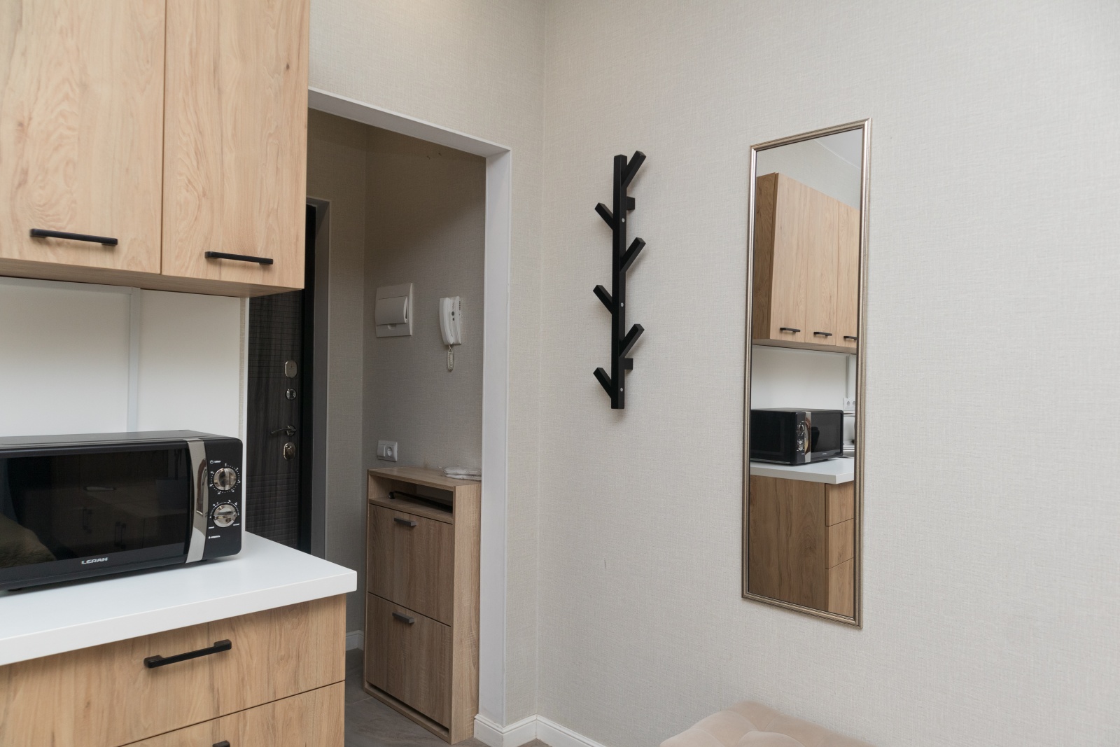 ✨ Приглашаем вас в уютную студию в жилом комплексе "Оазис"!