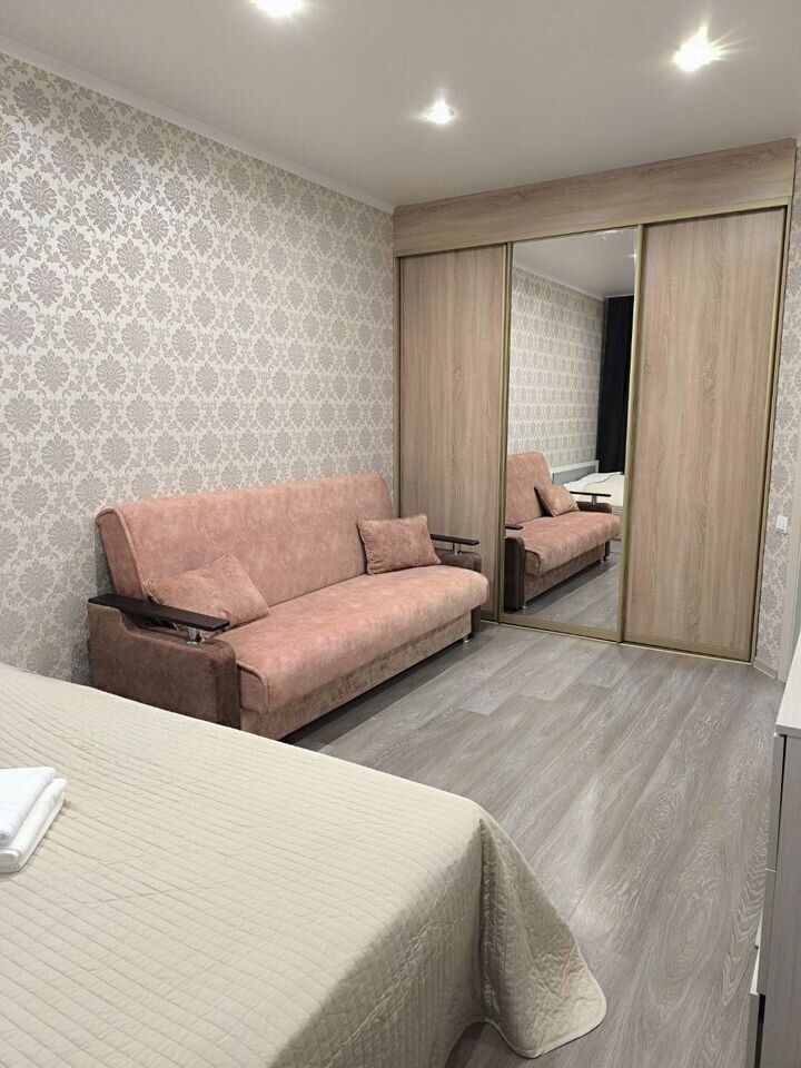 Квартира c удобным местоpаcположением!