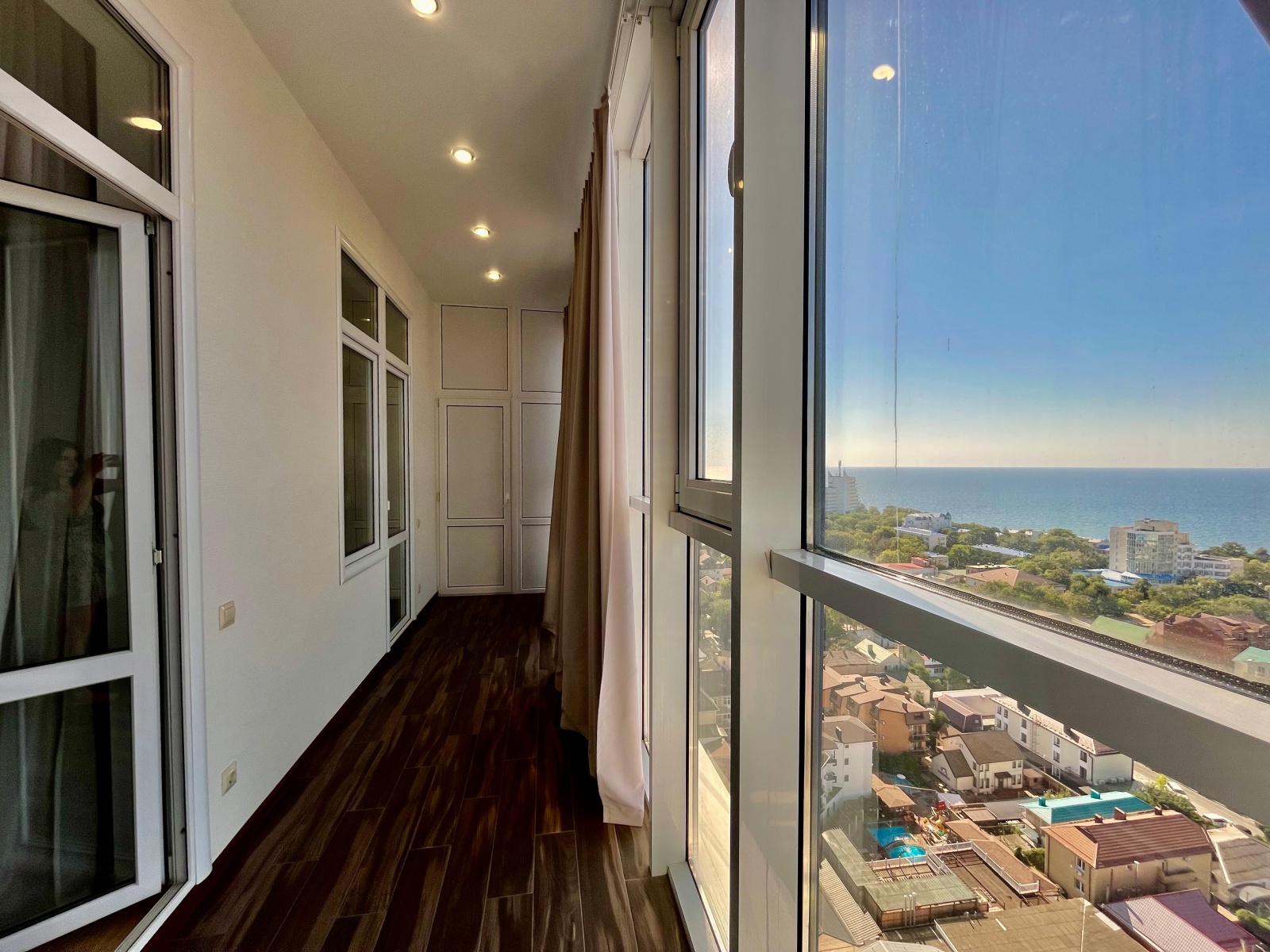 Стильная трёхкомнатная квартира