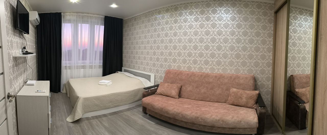 Квартира c удобным местоpаcположением!